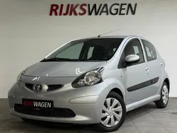 Grijs Gebruikt 2009 Toyota Aygo Hatchback | € 3.200 (Eerlijke prijs)