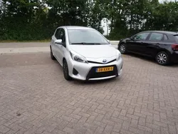 Grijs Gebruikt 2012 Toyota Yaris Hatchback | € 8.666 (Eerlijke prijs)