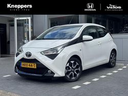 Wit Gebruikt 2021 Toyota Aygo X-play Hatchback | € 14.950 (Eerlijke prijs)