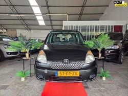 Zwart Gebruikt 2000 Toyota Yaris Verso Luna MPV | € 1.444 (Goede deal)