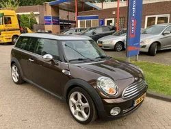Bruin, metallic lak Gebruikt 2007 Mini Cooper Clubman Stationwagen | € 4.800 (Eerlijke prijs)