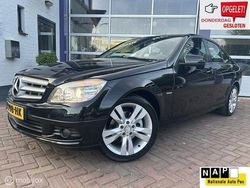Zwart, metallic lak Gebruikt 2010 Mercedes C180 Sedan | € 8.499 (Eerlijke prijs)