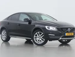 Zwart Gebruikt 2017 Volvo S60 CC Pro Sedan | € 25.700