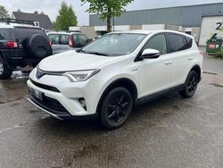 Wit Gebruikt 2016 Toyota RAV4 Business Edition SUV | € 22.250 (Eerlijke prijs)