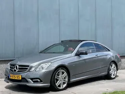 Grijs, metallic lak Gebruikt 2010 Mercedes E350 AMG Coupé | € 12.950 (Eerlijke prijs)