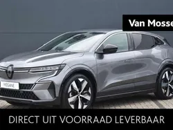 Grijs Nieuw 2025 Renault Mégane Techno SUV | € 36.822 (Super prijs)