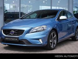 Blauw Gebruikt 2015 Volvo V40 R-Design Stationwagen | € 16.995 (Duur)
