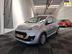 Grijs Gebruikt 2012 Peugeot 107 Active Hatchback | € 5.750 (Eerlijke prijs)
