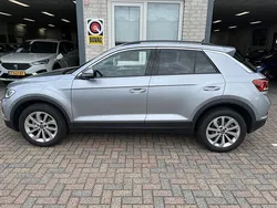 Zilver Gebruikt 2024 VW T-Roc Edition SUV | € 26.950 (Super prijs)