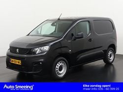 Black pearl paint (ktv) Gebruikt 2021 Peugeot Partner Premium MPV | € 18.945 (Eerlijke prijs)