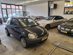 Zwart Gebruikt 2001 Toyota Yaris Hatchback | € 650 (Super prijs)