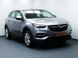 Grijs (metallic) Gebruikt 2018 Opel Grandland X Business SUV | € 11.449 (Eerlijke prijs)