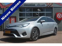 Grijs Gebruikt 2017 Toyota Avensis Business Edition Stationwagen | € 17.250 (Eerlijke prijs)
