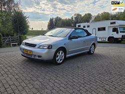 Grijs Gebruikt 2003 Opel Astra Cabriolet Cabriolet | € 1.850 (Eerlijke prijs)