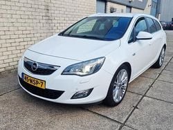Wit Gebruikt 2010 Opel Astra Sport Stationwagen | € 5.950 (Eerlijke prijs)