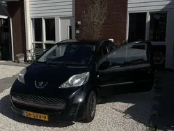Zwart Gebruikt 2011 Peugeot 107 Hatchback | € 3.200 (Eerlijke prijs)