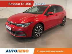 Rood Gebruikt 2022 VW Golf VIII Active Hatchback | € 20.749 (Super prijs)