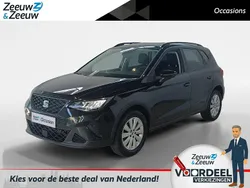 Metallic mythical black (donker zwart) Gebruikt 2023 Seat Arona Business SUV | € 16.935 (Goede deal)