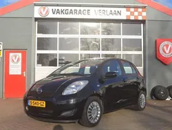 Zwart Gebruikt 2012 Toyota Yaris City Hatchback | € 6.950 (Goede deal)