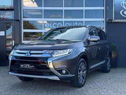 Bruin Gebruikt 2017 Mitsubishi Outlander Instyle SUV | € 19.950 (Iets duurder)