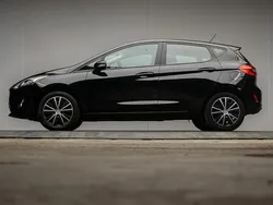 Zwart Gebruikt 2018 Ford Fiesta Trend Hatchback | € 9.940 (Eerlijke prijs)