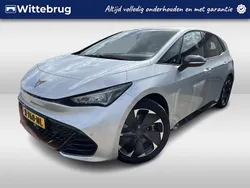 Grijs Gebruikt 2024 Cupra Born Hatchback | € 29.750 (Eerlijke prijs)