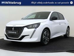 Wit, metallic lak Gebruikt 2023 Peugeot 208 Style Hatchback | € 16.925 (Goede deal)