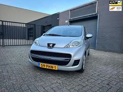 Grijs Gebruikt 2011 Peugeot 107 Hatchback | € 6.950 (Iets duurder)