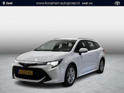 Pure white (licht wit) Gebruikt 2021 Toyota Corolla Active Stationwagen | € 22.150 (Eerlijke prijs)