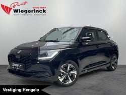 Zwart, metallic lak Gebruikt 2025 Suzuki Swift Style Hatchback | € 24.945 (Iets duurder)