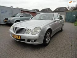 Grijs (metallic) Gebruikt 2006 Mercedes E280 Classic Stationwagen | € 3.650 (Eerlijke prijs)