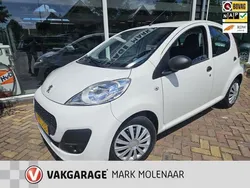 Wit Gebruikt 2014 Peugeot 107 Access Hatchback | € 4.750 (Eerlijke prijs)