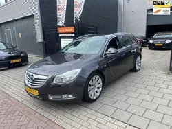 Grijs, metallic lak Gebruikt 2011 Opel Insignia Cosmo Stationwagen | € 4.999 (Super prijs)