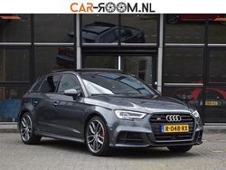 Grijs Gebruikt 2017 Audi S3 Sportback Basis Hatchback | € 26.950