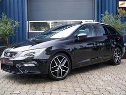 Zwart, metallic lak Gebruikt 2019 Seat Leon ST FR Stationwagen | € 21.950 (Duur)