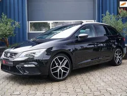 Zwart, metallic lak Gebruikt 2019 Seat Leon ST FR Stationwagen | € 21.950 (Iets duurder)