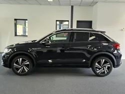 Zwart Gebruikt 2024 VW T-Roc Business SUV | € 38.850 (Duur)