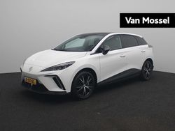 Wit Gebruikt 2023 MG MG4 EV Luxury Hatchback | € 22.999 (Eerlijke prijs)