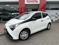 Wit Gebruikt 2019 Toyota Aygo Hatchback | € 7.935 (Goede deal)