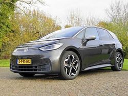 Grijs Gebruikt 2020 VW ID.3 Hatchback | € 15.750 (Eerlijke prijs)