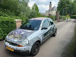 Blauw Gebruikt 2004 Ford Ka Trend Hatchback | € 1.100 (Eerlijke prijs)