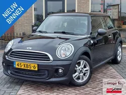 Zwart, metallic lak Gebruikt 2012 Mini ONE Business Hatchback | € 8.950