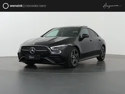 Zwart, metallic lak Nieuw 2025 Mercedes CLA180 AMG line Sedan | € 48.561 (Eerlijke prijs)