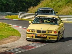 Geel Gebruikt 1997 BMW 328 Coupé | € 18.500