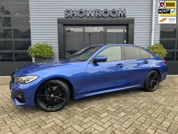 Blauw Gebruikt 2019 BMW 320 Executive Sedan | € 28.895 (Eerlijke prijs)