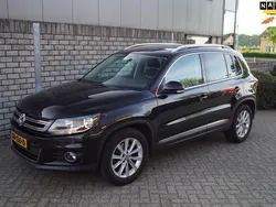 Zwart, metallic lak Gebruikt 2015 VW Tiguan Sport SUV | € 14.650 (Eerlijke prijs)