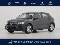 Grijs Gebruikt 2024 Audi A1 Sportback Advanced Hatchback | € 26.440 (Eerlijke prijs)