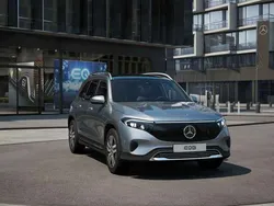 Mercedes EQB250+