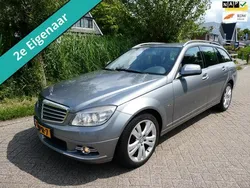 Grijs Gebruikt 2009 Mercedes 180 Sedan | € 6.245 (Eerlijke prijs)