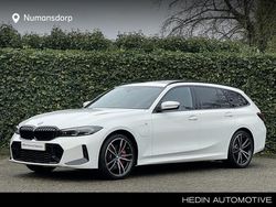 Wit Gebruikt 2024 BMW 320 M Sport Stationwagen | € 43.895 (Duur)